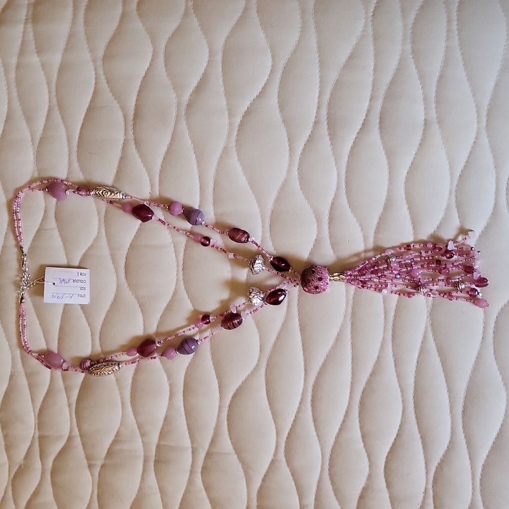 Pink and Fuchsia with silver accents necklace. This is soooo beautiful in person